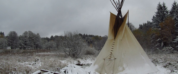 Habitat traditionnel des peuples nomades d'Amérique du Nord